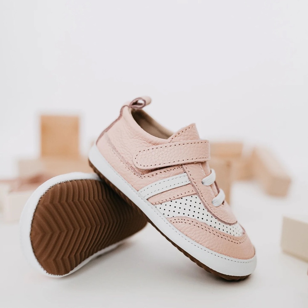 Little Love Bug Pink Henry Low Top Size 5